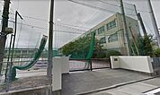 名古屋市立黄金中学校 701m
