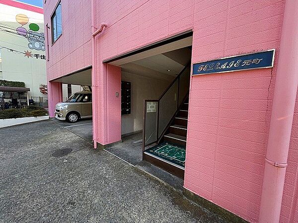 建物エントランス