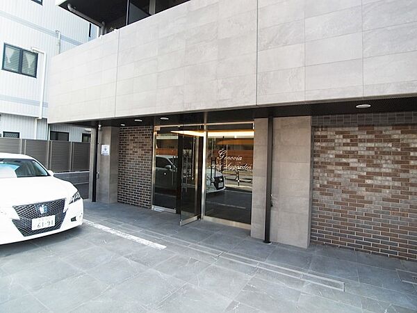 建物エントランス