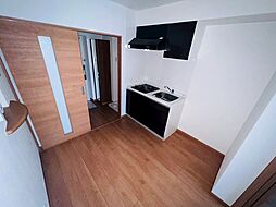 アーバンパーク六町 3階1DKのリビング/ダイニング