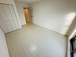 リブリ・シャドゥール 2階1Kのリビング/ダイニング