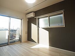 EMIXIA 2階ワンルームのリビング/ダイニング