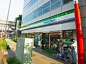 ファミリーマート　千住警察署前店（235m）
