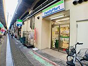 ファミリーマート 綾瀬西口店（385m）