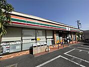 セブンイレブン 足立伊興小西店（558m）