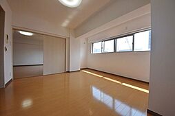 Daisy Court 1001 10階1LDKのリビング/ダイニング