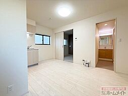 ハーモニーテラス安立IV 3階1LDKのリビング/ダイニング