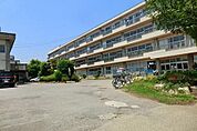 取手市立戸頭西小学校まで576ｍ