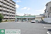ファミリーマート大泉目白通り店 徒歩6分。コンビニ 430m