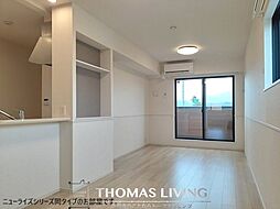 フルール レジデンスII 2階2LDKのリビング/ダイニング