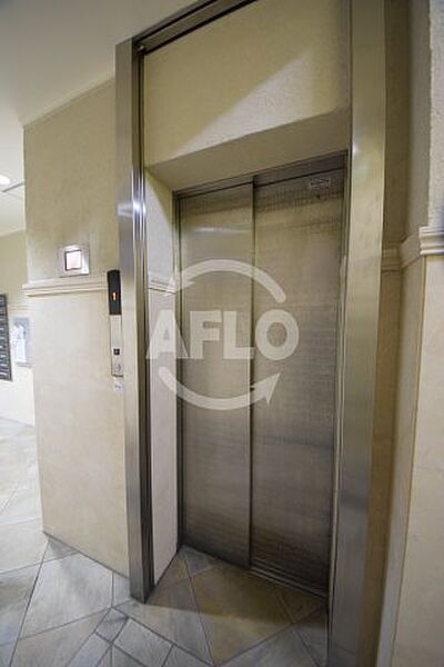 画像27:クリスタルエレガンス・EAST　エレベーター