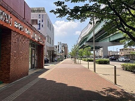 しっかりと整備された歩道