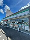 ファミリーマート大村杭出津一丁目店 徒歩2分。 160m