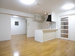 トライアンフマンション桜馬場 1階2LDKのリビング/ダイニング