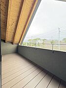 ※別部屋（建築中）の写真です