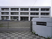羽島市立福寿小学校（335m）