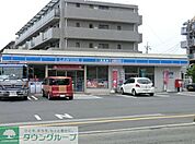 ローソン藤沢湘南台店 徒歩3分。コンビニ 180m