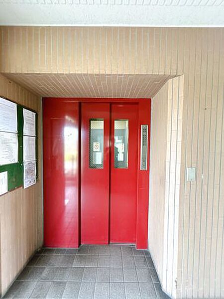 エントランスを拡大表示