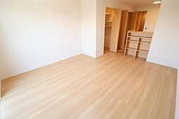 ハイアークＥ 202 2階ワンルームのリビング/ダイニング