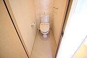 温水洗浄暖房便座付きのトイレです！