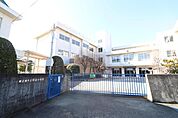 平岩小学校