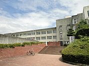 東西条小学校