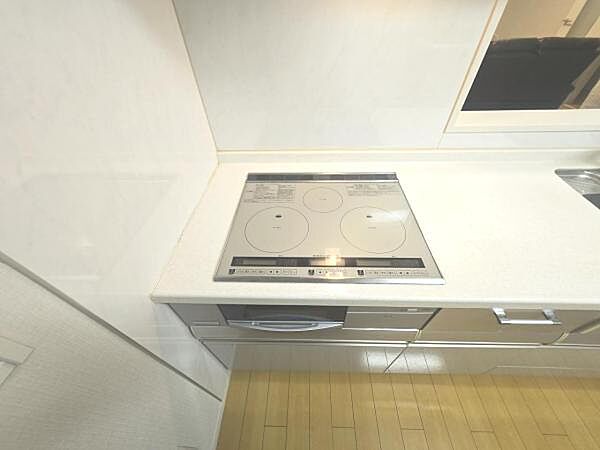 キッチンを拡大表示
