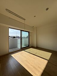 JR山陽本線 天神川駅 徒歩19分の賃貸マンション 5階1LDKのリビング/ダイニング