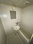 写真は別部屋のものです。