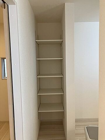 収納 中野区若宮2丁目