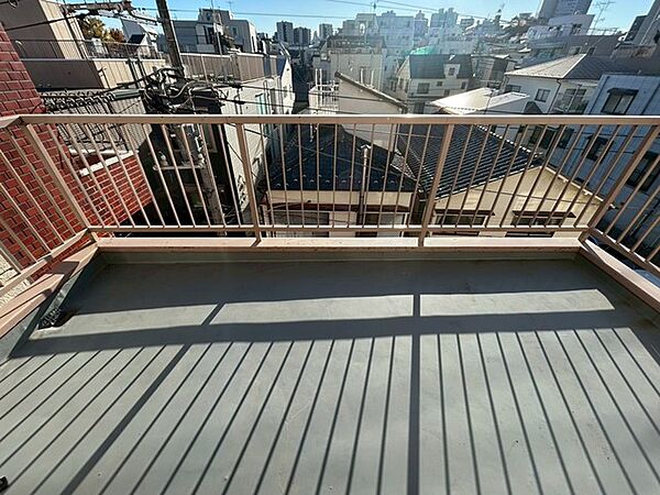 バルコニーを拡大表示