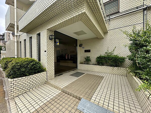 エントランスを拡大表示