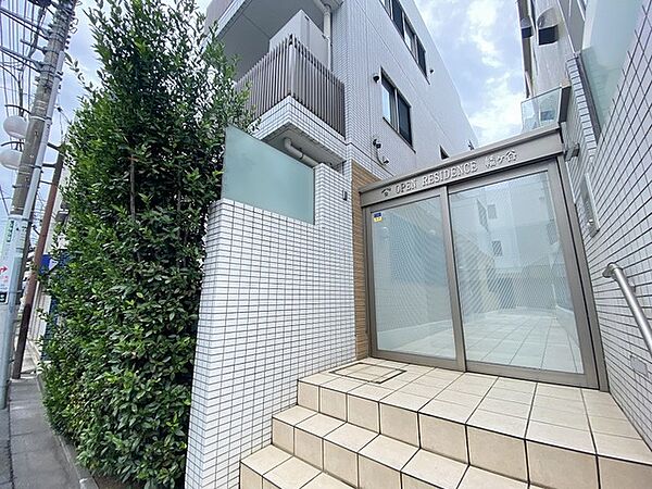 エントランスを拡大表示