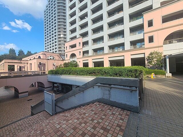 エントランス 西戸山タワーホウムズセントラルタワー 15階/-