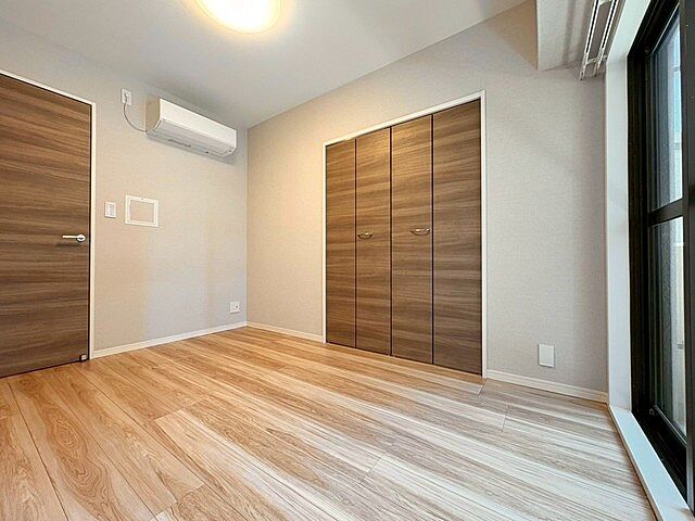 洋室 千駄木センチュリー21 5階/-