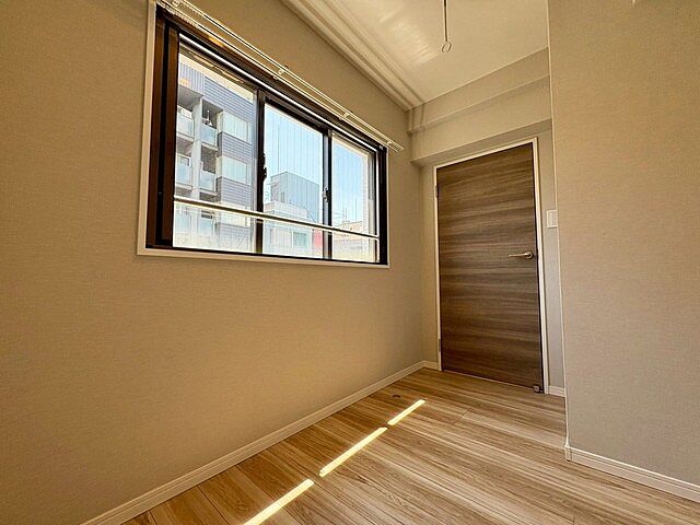 洋室 千駄木センチュリー21 5階/-