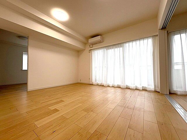 リビング/ダイニング グリーンパーク綾瀬24 8階/-