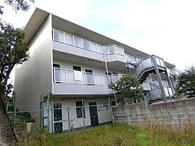 大阪府茨木市南春日丘1丁目（賃貸マンション1LDK・3階・41.04㎡） その1