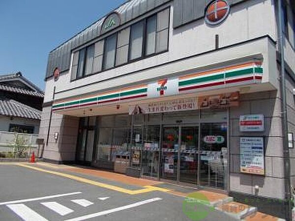 画像30:セブン-イレブン摂津千里丘東1丁目店 257m