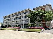 摂津市立第五中学校 1653m