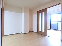 パーム・ヒルズ 303 3階2DKのリビング/ダイニング