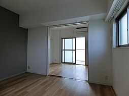 グランブルー高槻 307 3階1LDKのリビング/ダイニング