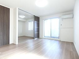 PALACE WEST千里丘Ａ棟 305 3階2LDKのリビング/ダイニング