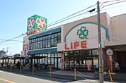 ライフ正雀店 707m