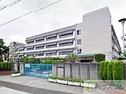 茨木市立北中学校 807m