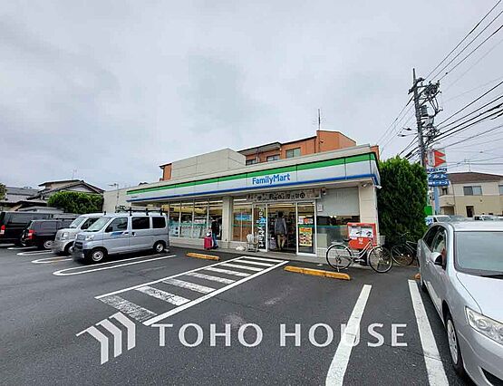 ファミリーマー...