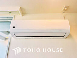 エアコン付きで夏は涼しく、冬は温かい空間に