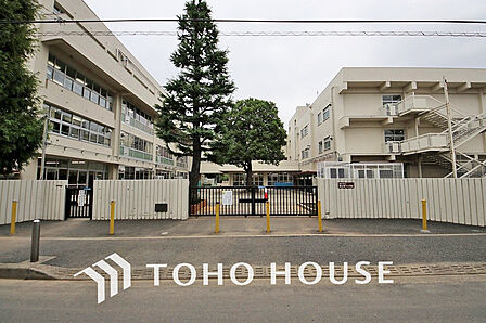 狛江市立狛江第六小学校 距離1100m