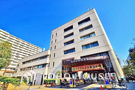 横浜市鶴見区役所まで約700m