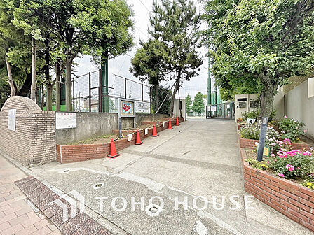 渋谷区立松濤中学校　距離1900ｍ